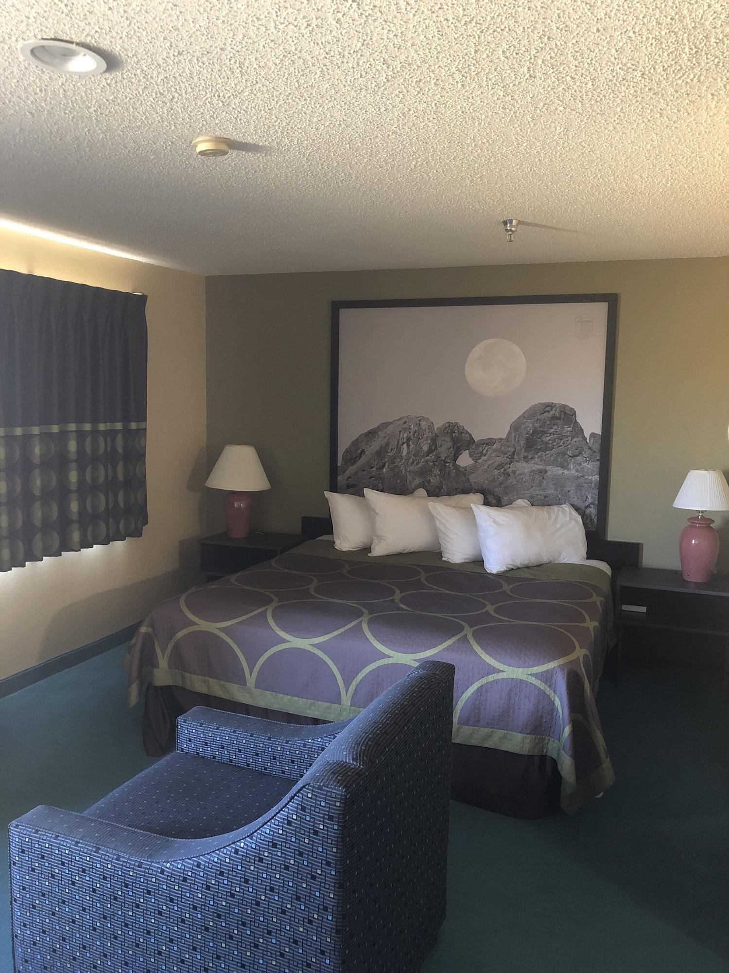 Super 8 By Wyndham Florence Co Luaran gambar