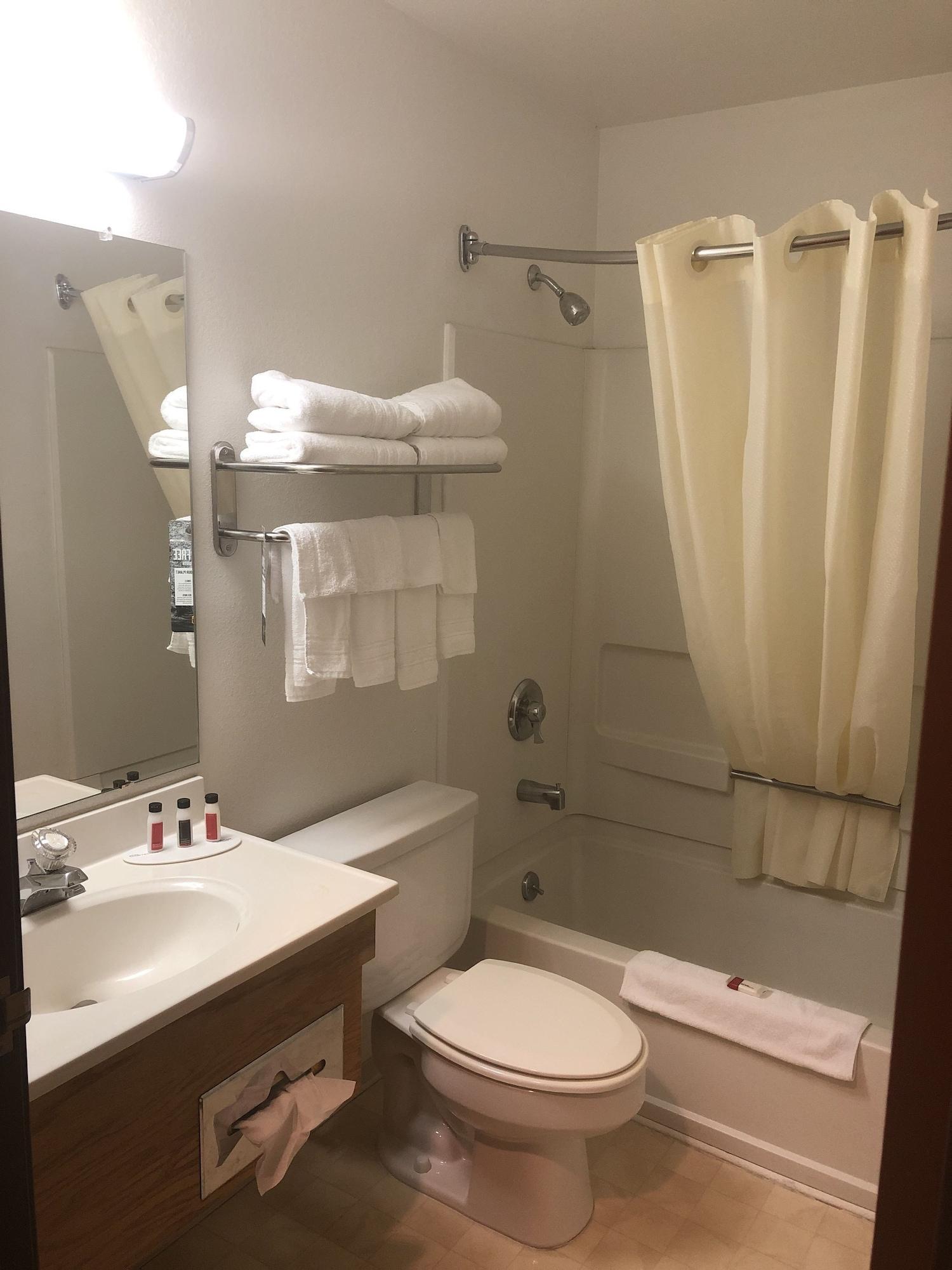 Super 8 By Wyndham Florence Co Luaran gambar