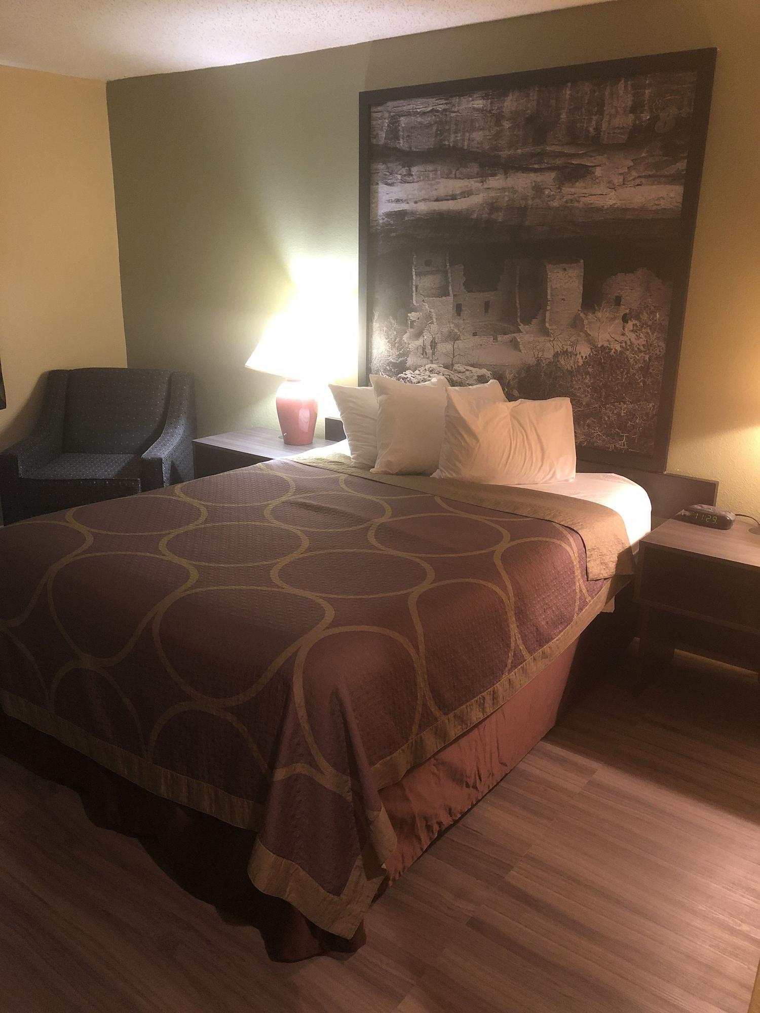 Super 8 By Wyndham Florence Co Luaran gambar