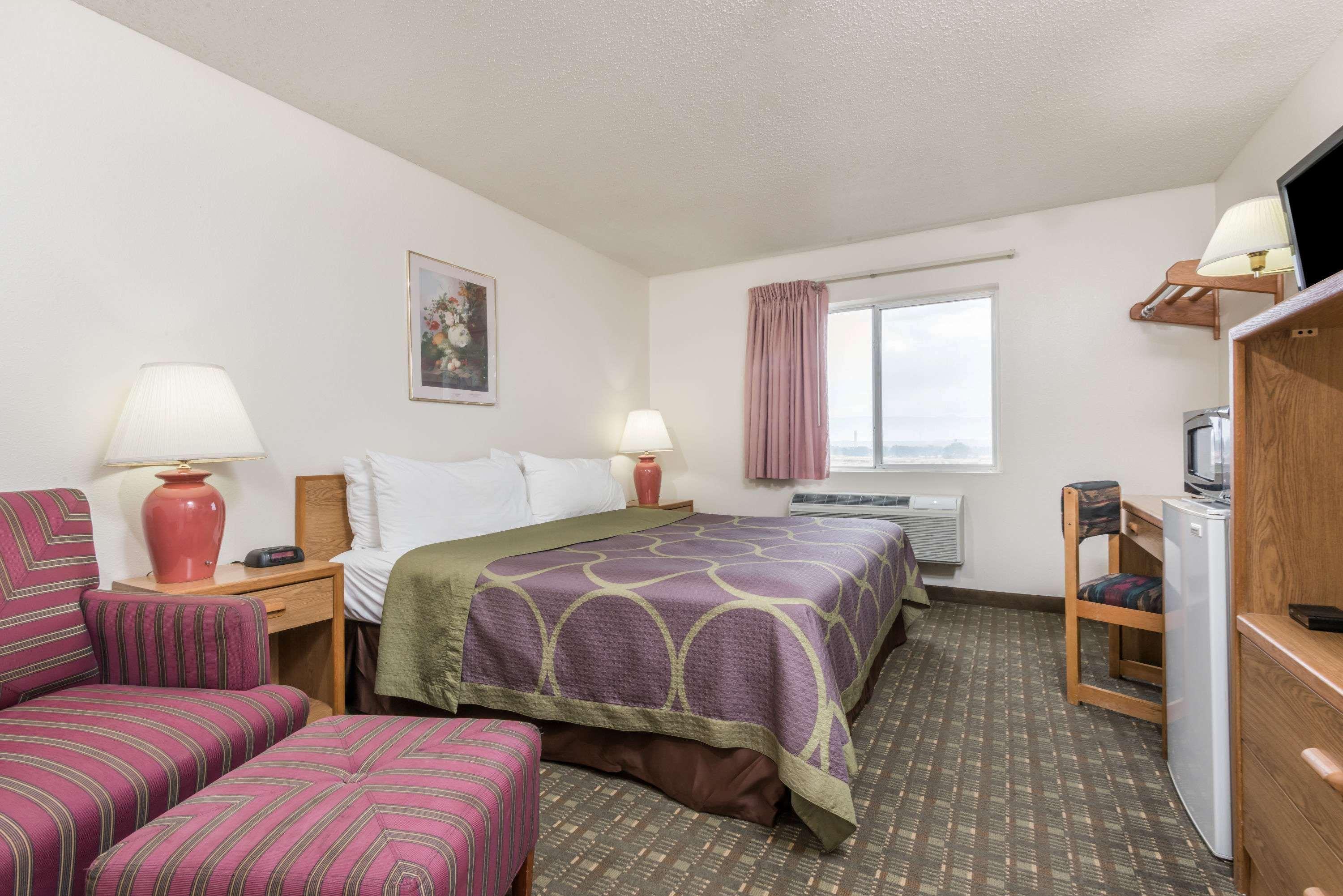 Super 8 By Wyndham Florence Co Luaran gambar