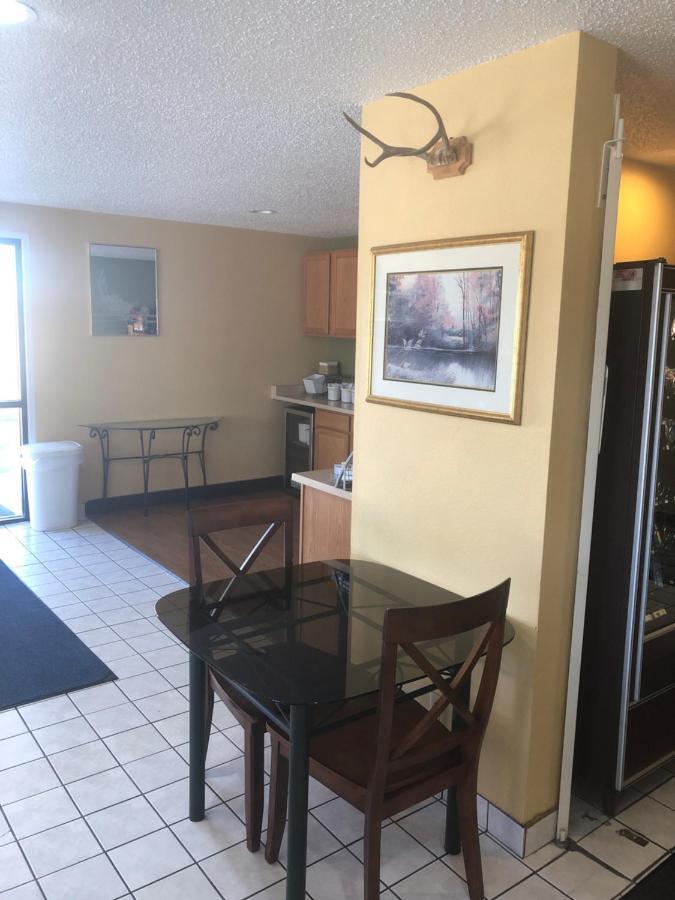 Super 8 By Wyndham Florence Co Luaran gambar